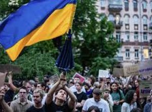 Закон об отмене независимости НАБУ и САП вызвал протесты в 9 городах Украины