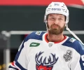 Американского хоккеиста Торпедо Томпсона удивили ежедневные рукопожатия в РФ