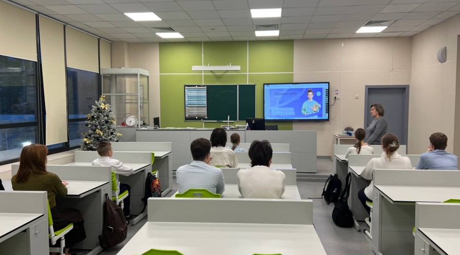 Занятие в рамках профориентационного курса «Познаю себя» прошло в Одинцовской гимназии № 14