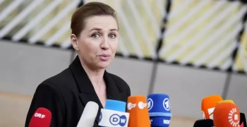 Премьер Фредериксен заявила, что запаслась консервами, испугавшись атак России