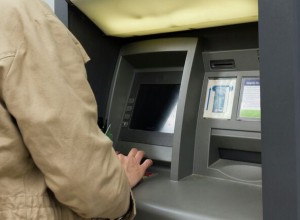 В Турции банкоматы будут напоминать держателям карт о смене пароля