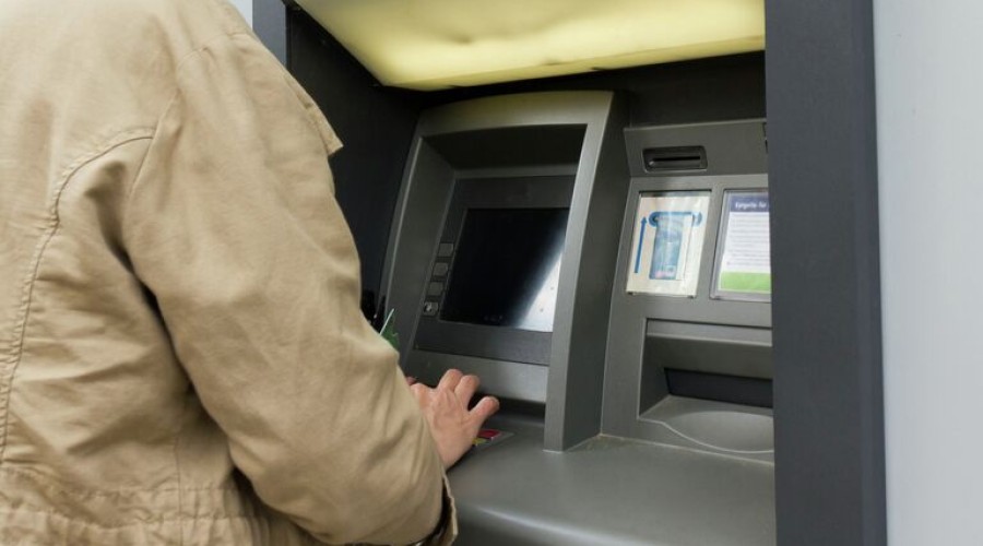 В Турции банкоматы будут напоминать держателям карт о смене пароля
