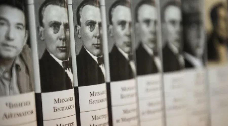 Мастер и Маргарита стала самой популярной цифровой книгой в России