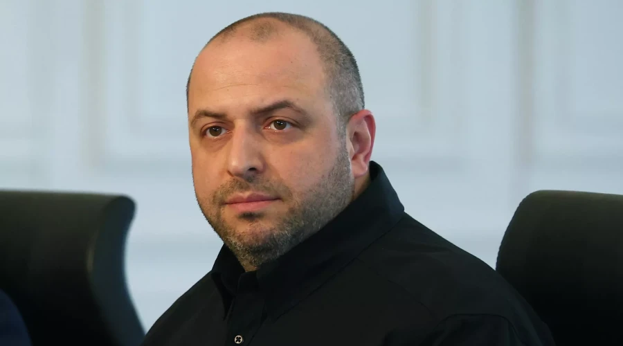 Умеров вернулся на Украину после отсутствия на фоне коррупционного скандала