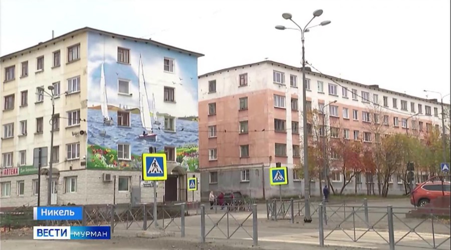 Прокуратура проверит детские площадки в Никеле
