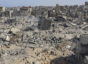 Ряд арабских стран отправил в сектор Газы 120 поддонов с гумпомощью