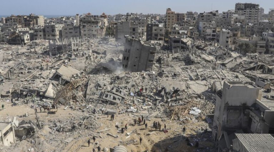 Ряд арабских стран отправил в сектор Газы 120 поддонов с гумпомощью