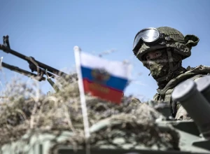 Испытания роботов военного назначения прошли на полигоне в Подмосковье