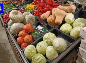 Картофель, белокочанная капуста, куриные яйца и репчатый лук подешевели в Мурманской области за неделю