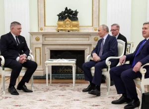 Путин и Фицо обсудили двусторонние отношения и вопросы энергетики