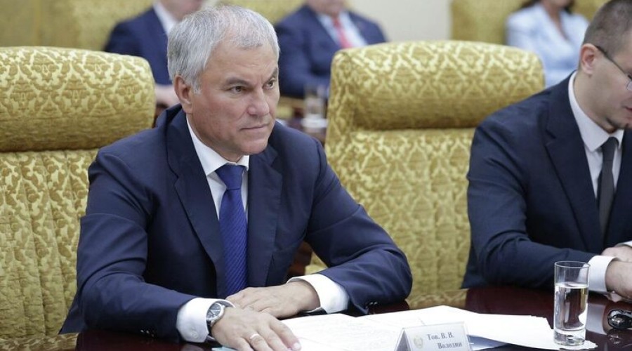 Володин отметил негативный эффект двенадцатичасовой нагрузки на старшеклассников