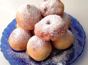 Сахарные пончики