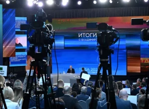 Телеканалы отвели на Итоги года с Путиным от 3 до 4 часов эфирного времени