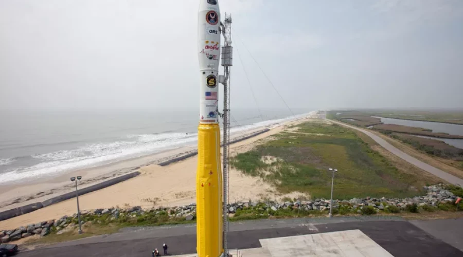 США хотят протестировать орбитальное обслуживания военных спутников