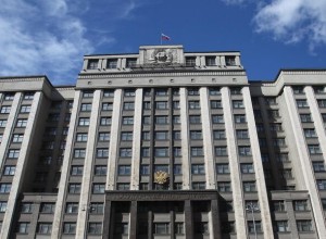 Вице-спикер Чернышов попросил проверить практику указания цены за 100 грамм