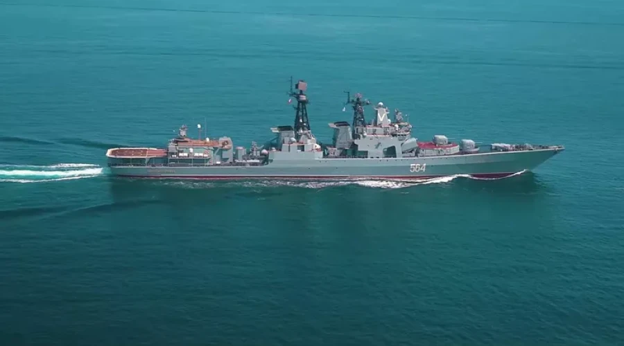 В зону крушения грузового судна Урса Майор прибыл военный корабль из России