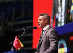 Президента Фенербахче Сарана задержали после положительного теста на наркотики