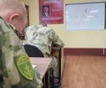 В Мурманске ко Дню семьи молодые росгвардейцы написали письма мамам