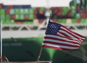 Укрепление связей Венесуэлы с РФ и КНР повлияло на решение США