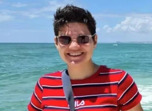 Арестованная в Австралии Королева попросила пригласить священника