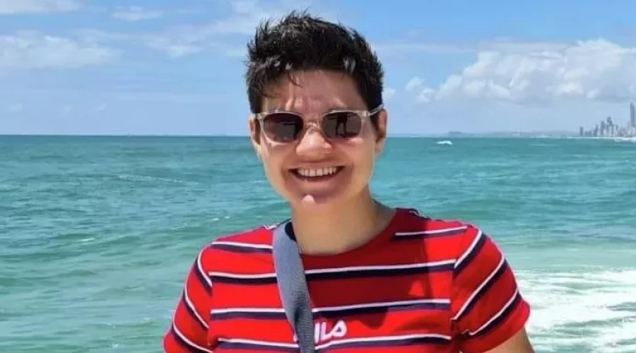 Арестованная в Австралии Королева попросила пригласить священника