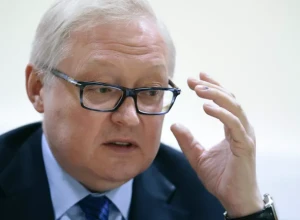 Рябков заявил, что риск ядерного конфликта до конца не устранен