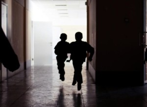 Онищенко призвал не проводить контрольные в школах в четверг из-за биоритмов