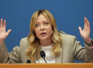 Мелони не согласна с введением США пошлин из-за Гренландии