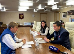 Губернатор Андрей Чибис и руководитель Росмолодёжи Григорий Гуров обсудили реализацию различных программ и проектов для молодых северян