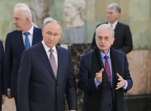 Путин вручил Пиотровскому орден За заслуги перед Отечеством I степени