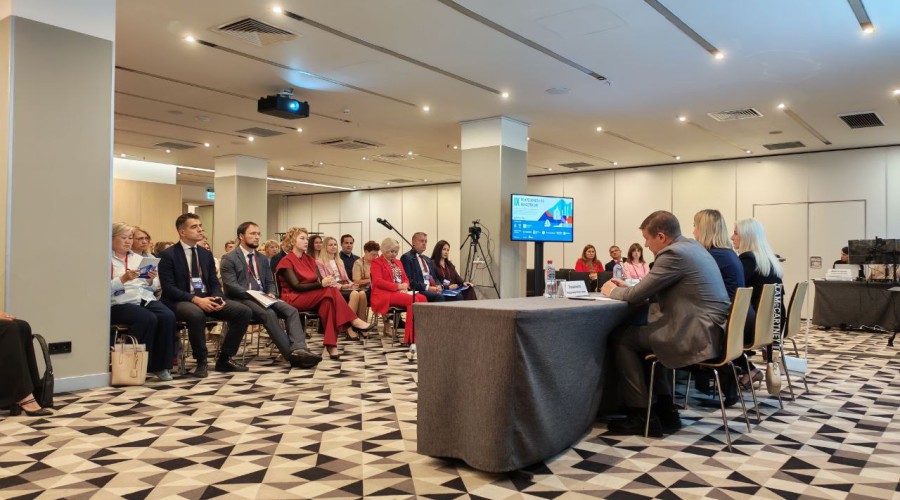 В Мурманске на конференции по вопросам капремонта домов собрались эксперты из 40 регионов