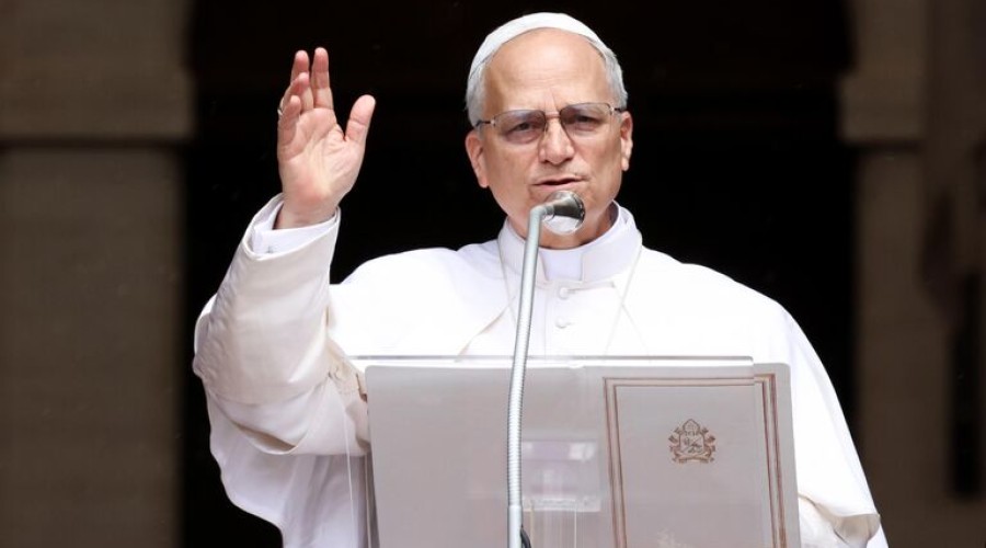 46% американцев считают папу римского положительным деятелем