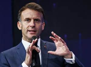 Макрон назвал одной из целей грядущего саммита G7 сотрудничество с БРИКС и G20