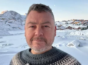 Глава оппозиции Гренландии Броберг: переговоры с США не должны касаться Дании