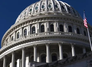 Сотрудник конгресса США украл 240 служебных телефонов на сумму $150 тыс