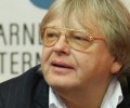 ФНС приостановила операции по счетам композитора Юрия Антонова