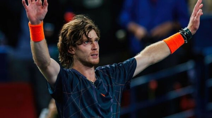 Теннисист Рублев пробился в третий круг Australian Open