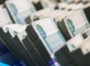 В апреле средняя зарплата до вычета налога составила 99,4 тысячи рублей