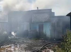 Пожар в центре Мурманска тушили 19 спасателей