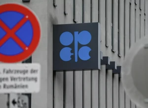 Россия находится в постоянном контакте с партнерами по ОПЕК+