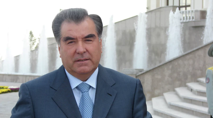 Рахмон в разговоре с Путиным осудил атаку украинских дронов на его резиденцию