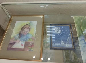 В Одинцово продолжает работу выставка Елены Трушниковой «Верность традиции»