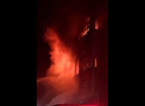 В Ираке ввели трехдневный траур из-за гибели людей при пожаре в ТЦ