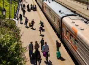 Третья смена школьников отправилась отдыхать на юг