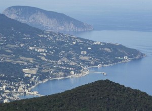 В Симферополе и Алуште почти 11 тысяч человек остались без света из-за жары