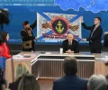 Путин пришел на прямую линию со знаменем морпехов Тихоокеанского флота
