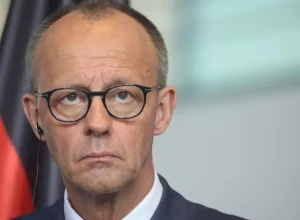 ФРГ рискует погрузиться в стагнацию из-за экономических ошибок Мерца