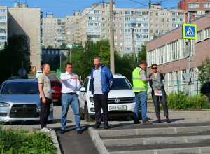 Ремонт дорог в Мурманске: ход работ на объектах нацпроекта «Инфраструктура для жизни» проверили общественники и депутаты 