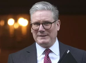 Sky News: половина британцев считают, что Стармера сместят с поста в 2026 г