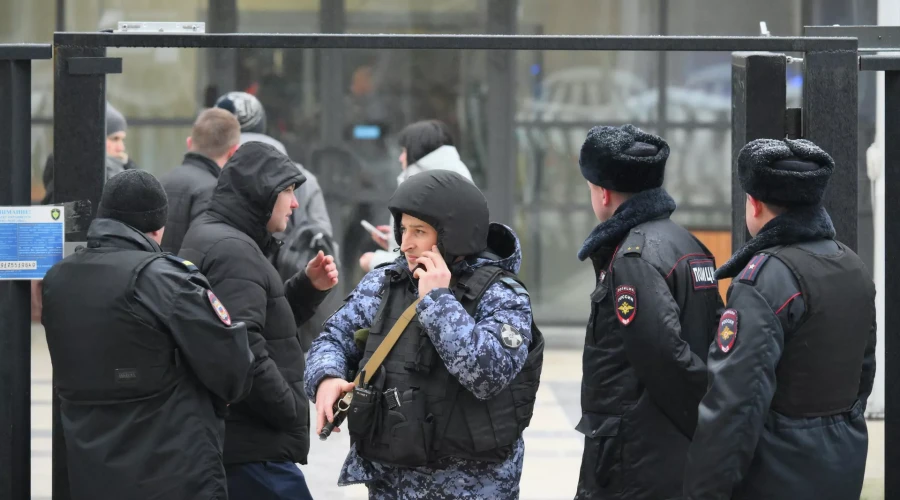 Патриарх Кирилл и глава ДУМ соболезнуют в связи с трагедией в школе в Одинцово